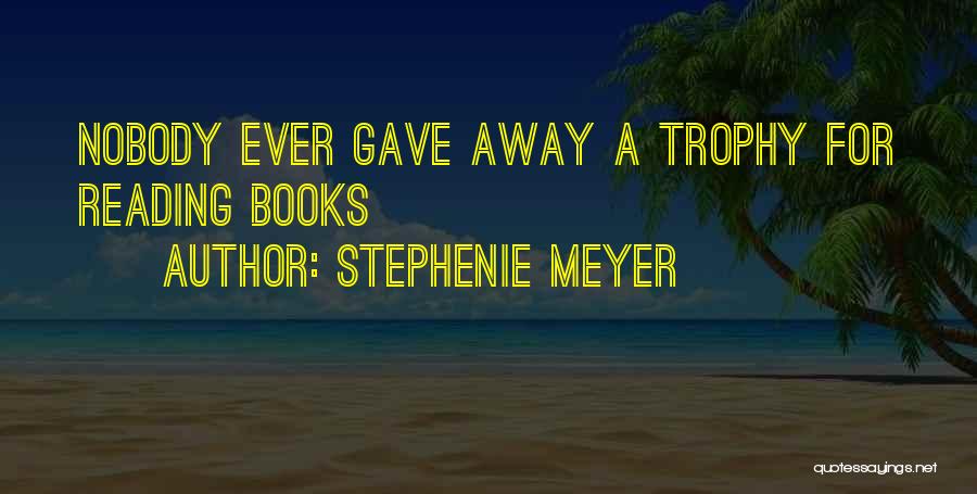 Bajo La Misma Luna Quotes By Stephenie Meyer