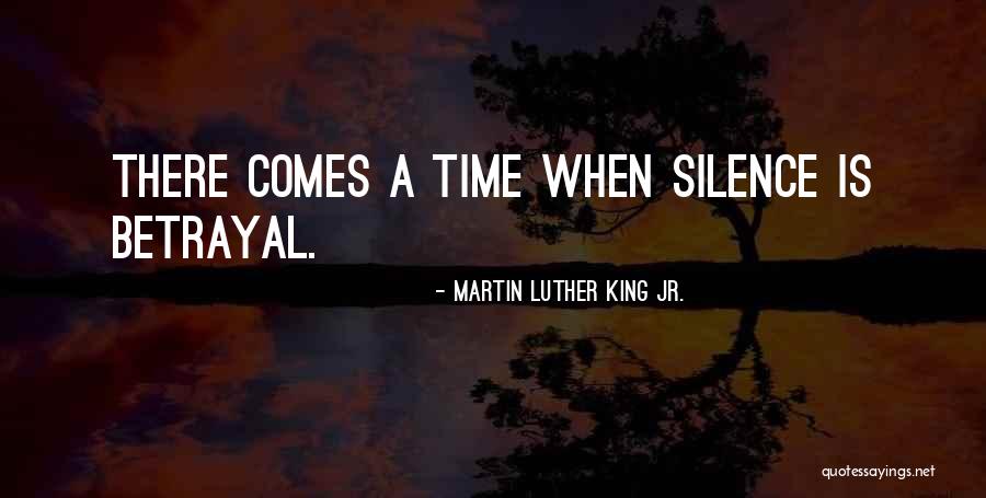 Bhari Duniya Quotes By Martin Luther King Jr. Bhari Duniya Quotes By Martin Luther King Jr.