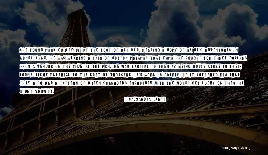 Courbes Colonnes Quotes By Cassandra Clare Courbes Colonnes Quotes By Cassandra Clare