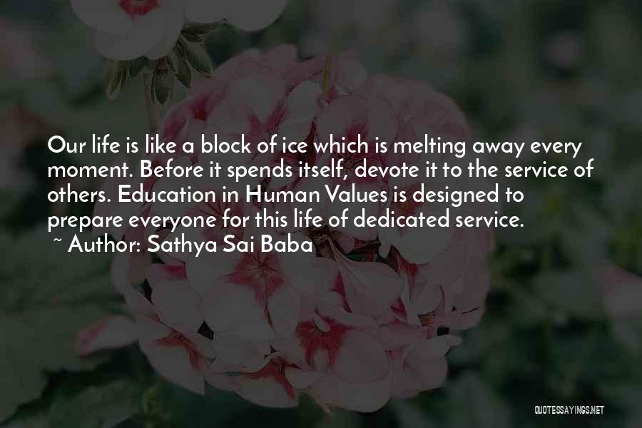 Dedicated Service Quotes By Sathya Sai Baba