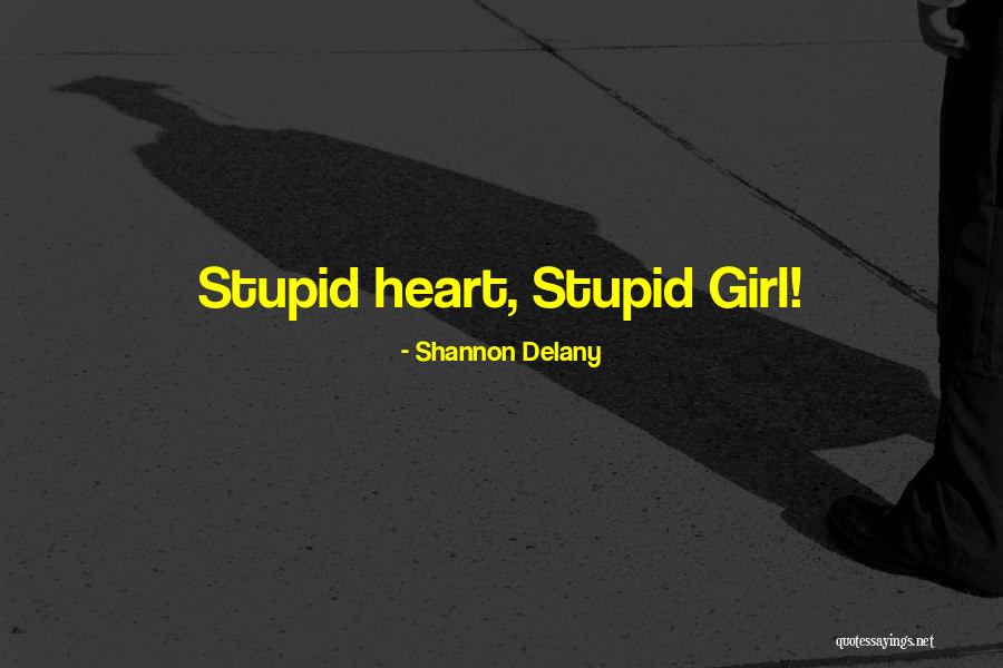 Descubra Lisboa Quotes By Shannon Delany Descubra Lisboa Quotes By Shannon Delany