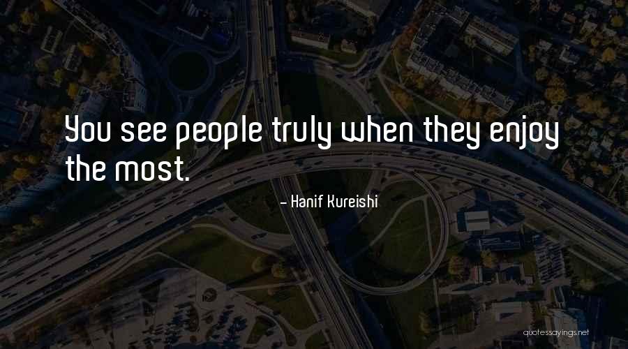 Feeling Guilty For Hurting Someone Hindi Quotes By Hanif Kureishi Feeling Guilty For Hurting Someone Hindi Quotes By Hanif Kureishi