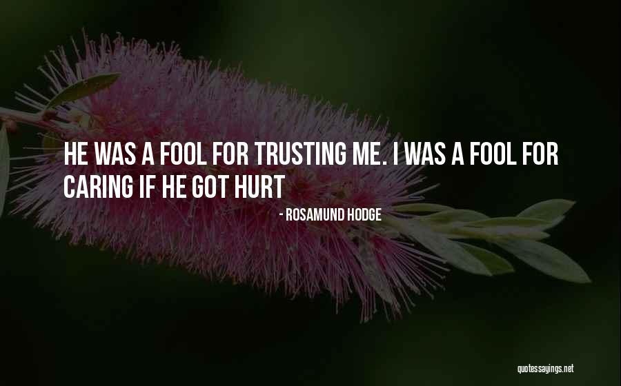 Fracasso Sinonimos Quotes By Rosamund Hodge Fracasso Sinonimos Quotes By Rosamund Hodge
