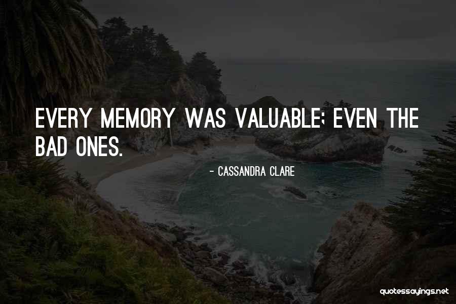 Los Juegos Mas Quotes By Cassandra Clare Los Juegos Mas Quotes By Cassandra Clare