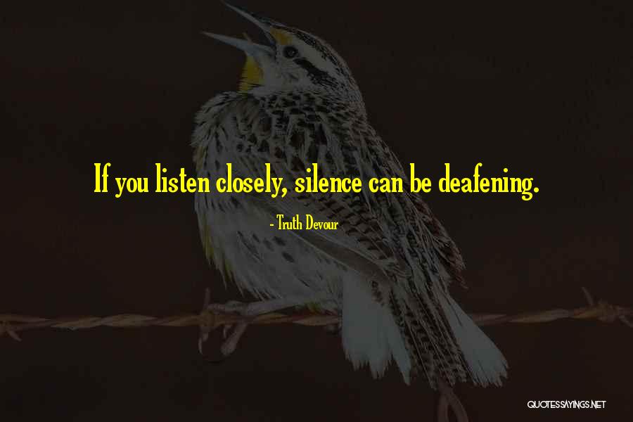 Momena Actress Quotes By Truth Devour