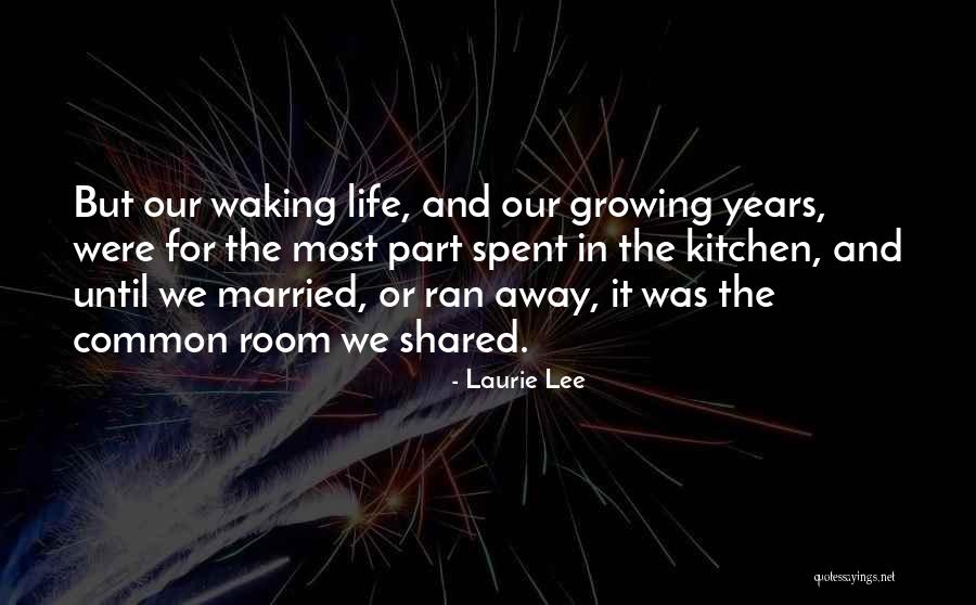 Poniedzialek Wielkanocny Quotes By Laurie Lee Poniedzialek Wielkanocny Quotes By Laurie Lee