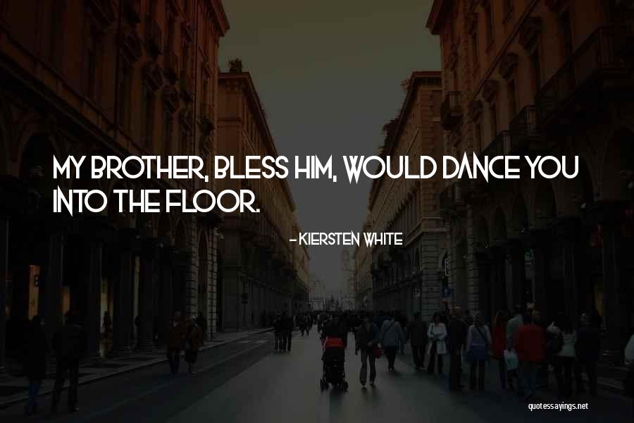 Sa Nakaraan Quotes By Kiersten White