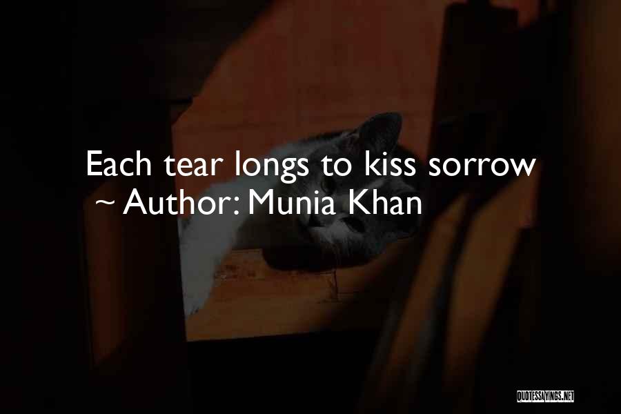 Six Word Memoirs Quotes By Munia Khan