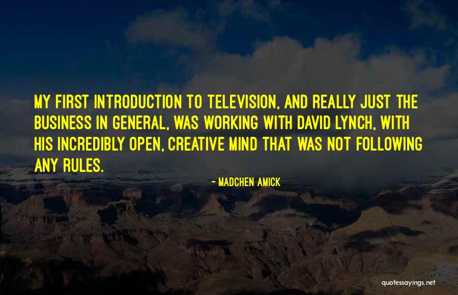 Socialmente Vulnerable Quotes By Madchen Amick Socialmente Vulnerable Quotes By Madchen Amick