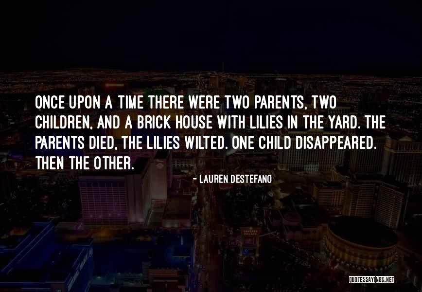 Umblatul Cu Steaua Quotes By Lauren DeStefano Umblatul Cu Steaua Quotes By Lauren DeStefano